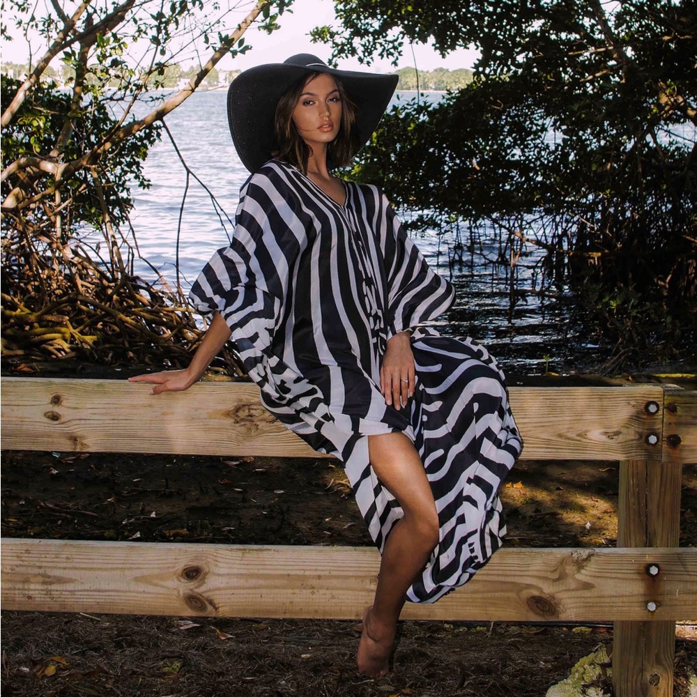 Zebra Maxi Kaftan - Picture 8 of 10